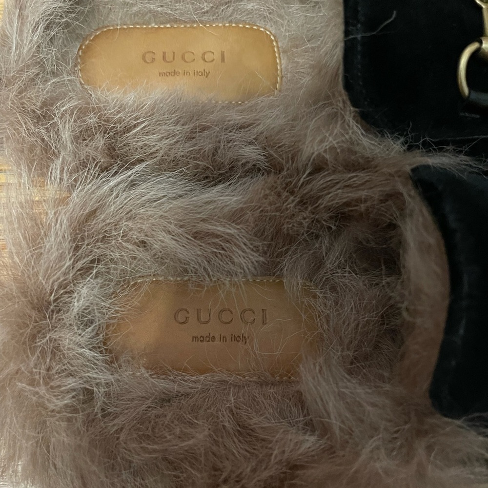 Women Gucci soft velvet mules - Picture 3 of 9